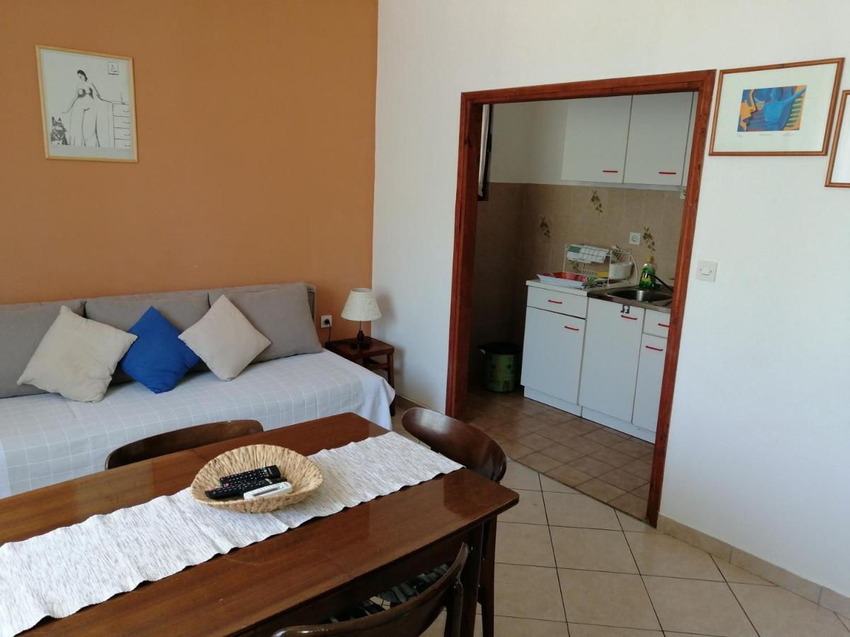 Apartments Stjepic Sukošan Eksteriør billede
