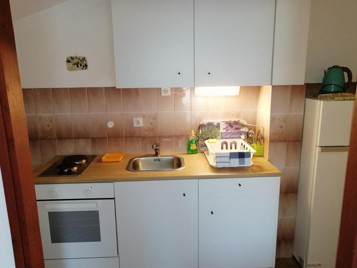 Apartments Stjepic Sukošan Eksteriør billede