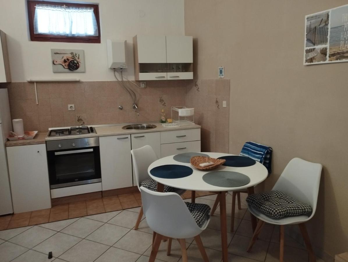 Apartments Stjepic Sukošan Eksteriør billede